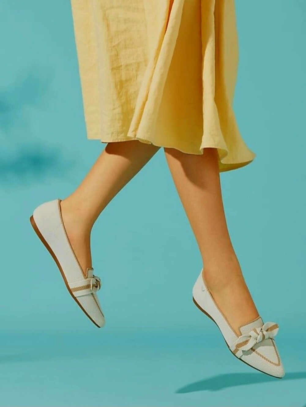 Women's Pointed Toe Bow Loafers